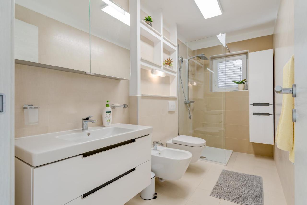 Joy 1 Apartment Novalja Exterior photo