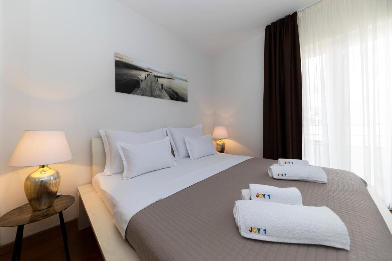 Joy 1 Apartment Novalja Exterior photo